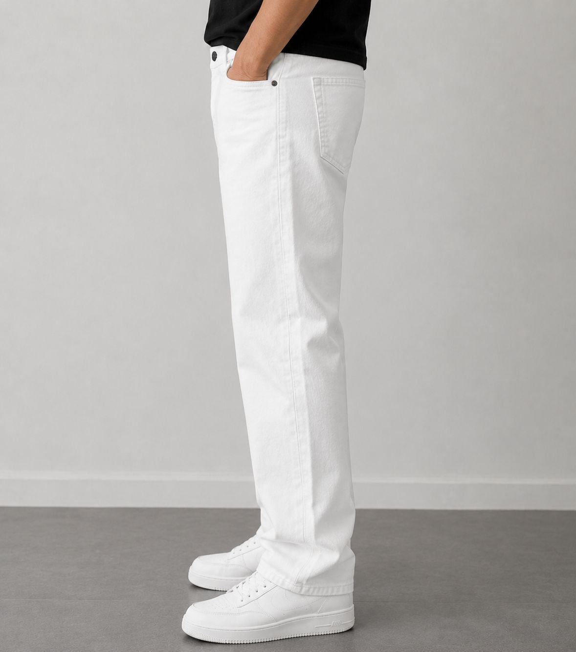 White Mom Fit Jeans